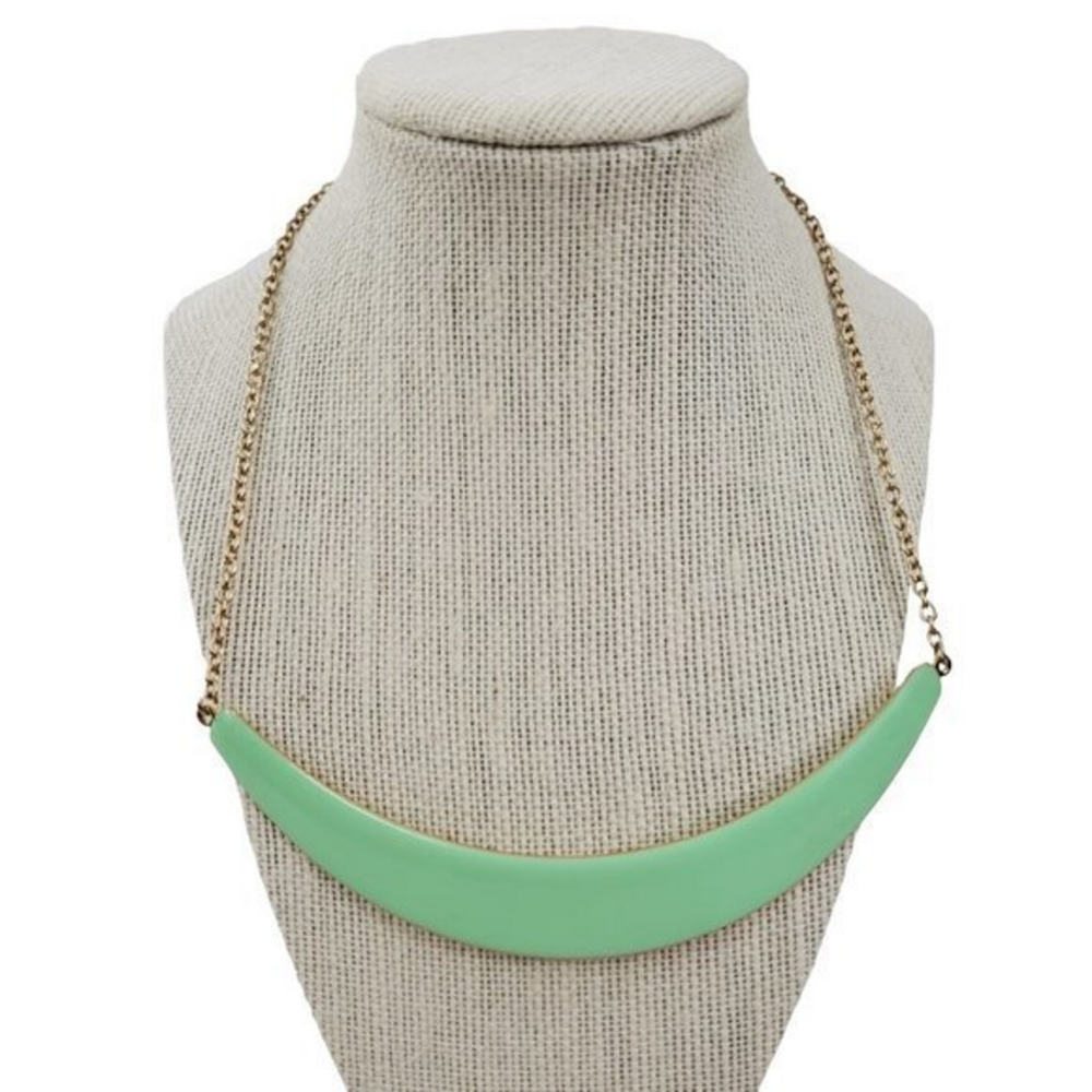 Green Necklace Crescent Statement Chain Gold Tone‎